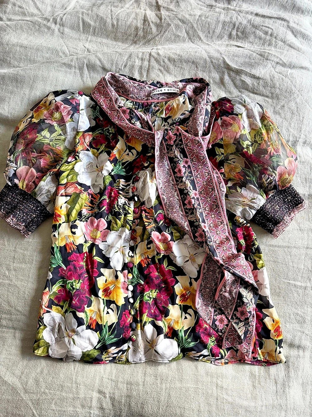 alice + olivia Brentley Floral Tie-Neck Blouse Black & Pink
